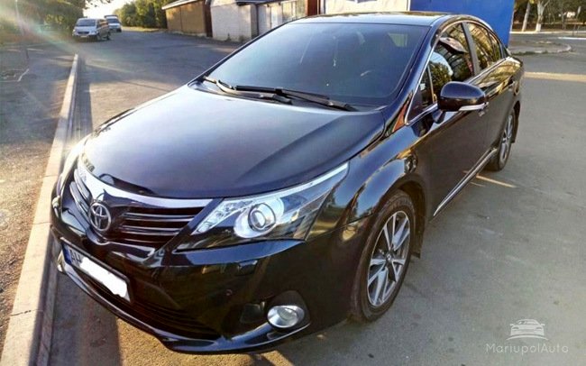 Аренда Toyota Avensis Рестайл на свадьбу Мариуполь